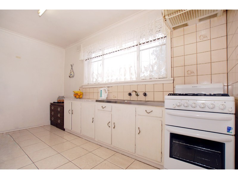 18 Sunline Avenue, Noble Park North VIC 3174