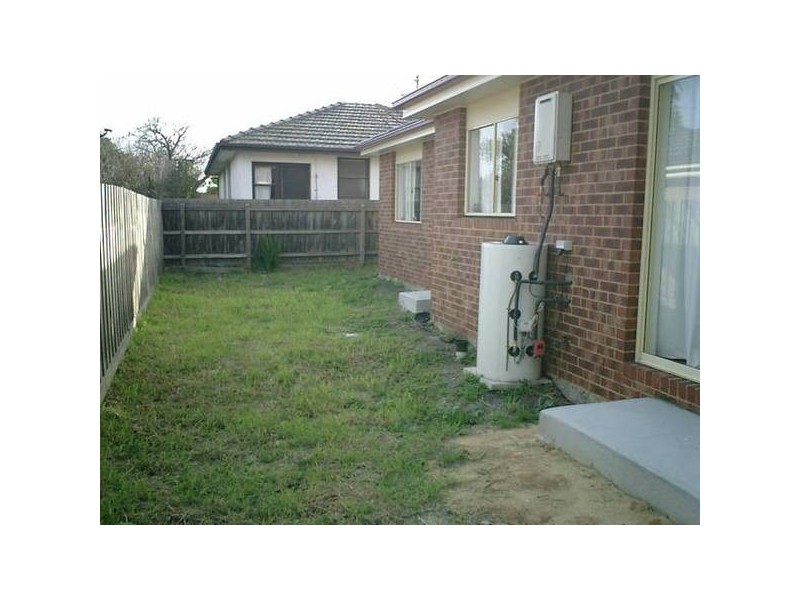 3/6 Agnes St, Noble Park VIC 3174