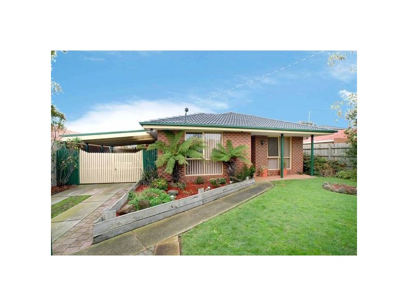 37 Sunnyvale Cres, Keysborough VIC 3173