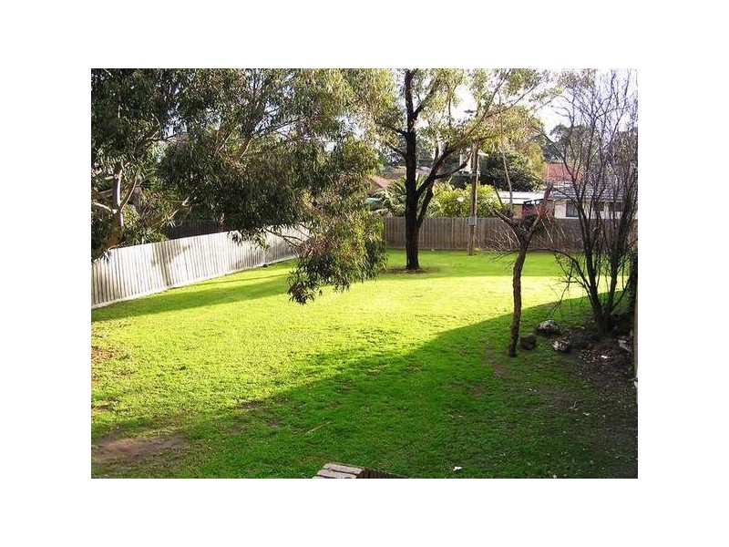 2/7 Wyuna Dve, Noble Park VIC 3174