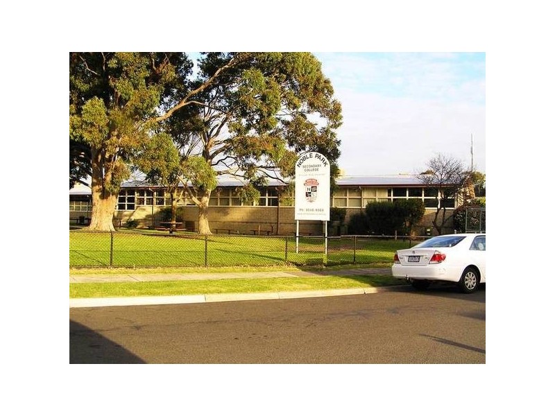 1/6 Callaghan St, Noble Park VIC 3174