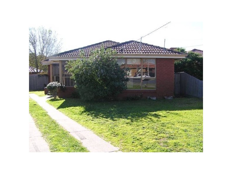27 Verbena Cres, Noble Park VIC 3174