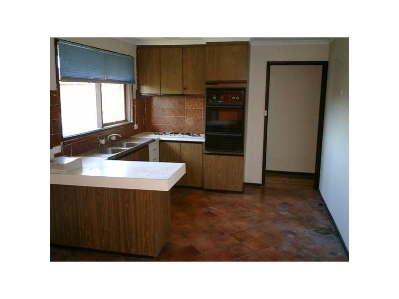 27 Verbena Cres, Noble Park VIC 3174