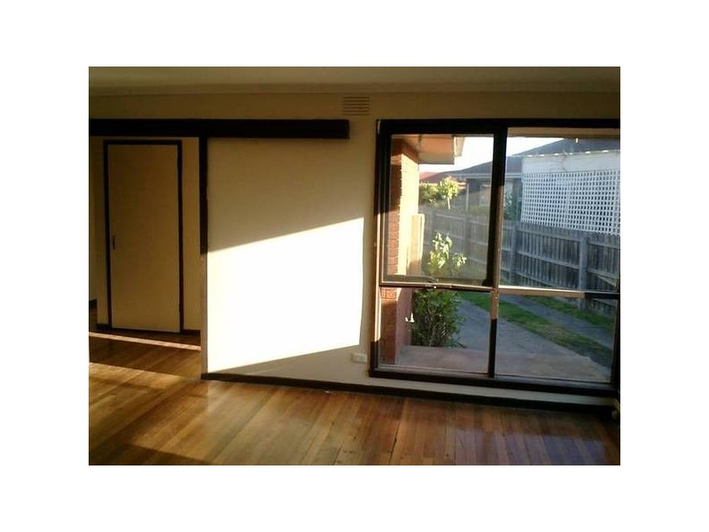 27 Verbena Cres, Noble Park VIC 3174