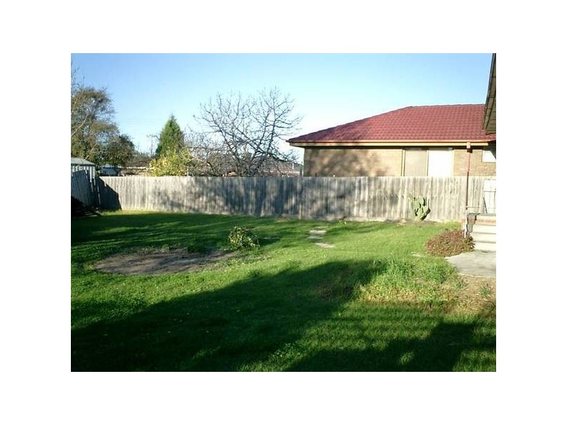 27 Verbena Cres, Noble Park VIC 3174