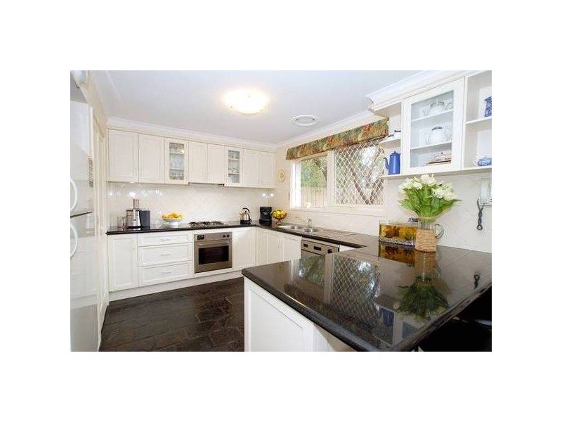 12 Maldon Crt, Wheelers Hill VIC 3150