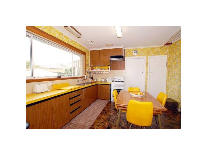 16 Bess Court, Dandenong VIC 3175