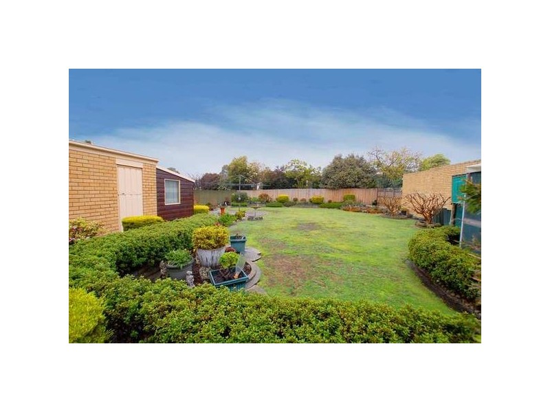 16 Bess Court, Dandenong VIC 3175