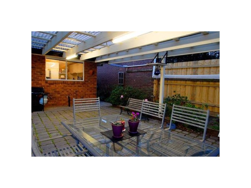 40 Jarvis Cres, Dandenong North VIC 3175