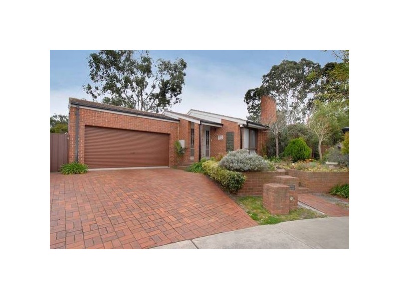 1 Rivergum Place, Keysborough VIC 3173