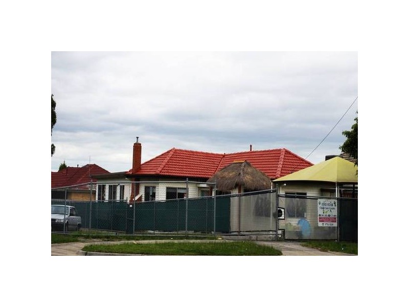 79 Gladstone Rd, Dandenong North VIC 3175