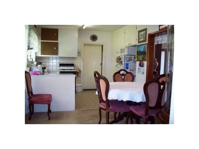 68 Leonard Ave, Noble Park VIC 3174