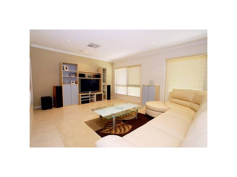 57 Keylana Dve, Keysborough VIC 3173