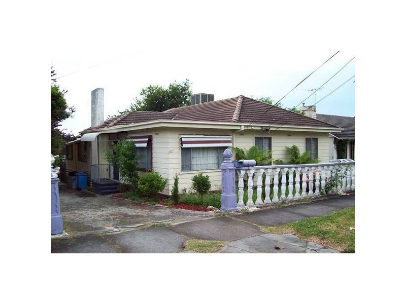 Room 2 + 7 Jesson Cresent, Dandenong VIC 3175