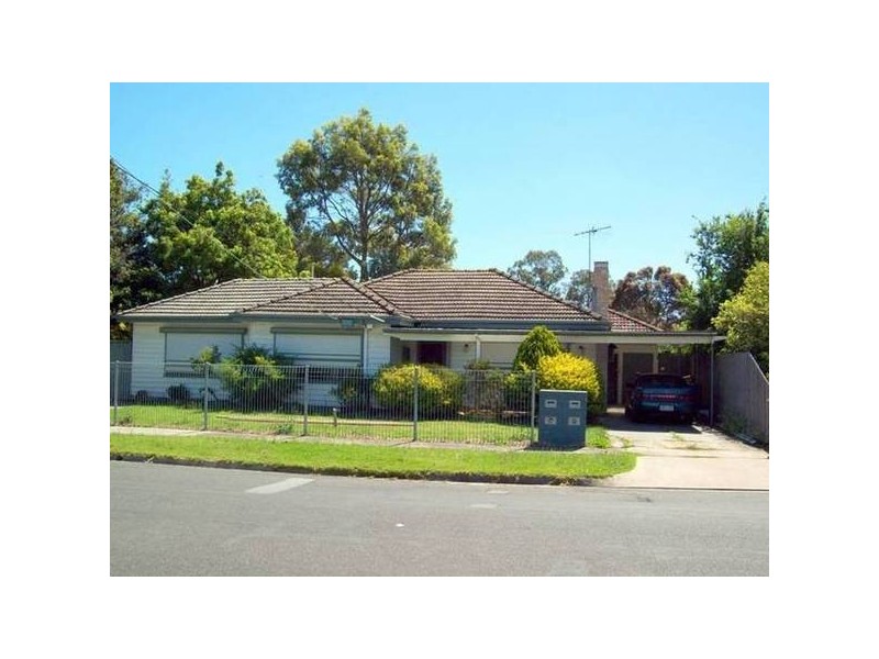 12 Briggs Cres, Noble Park VIC 3174