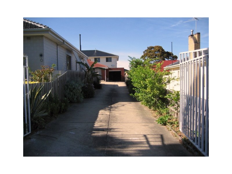 2/52 St James Ave, Springvale VIC 3171