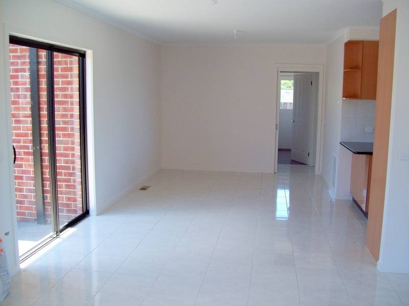 2/117 Buckley St, Noble Park VIC 3174