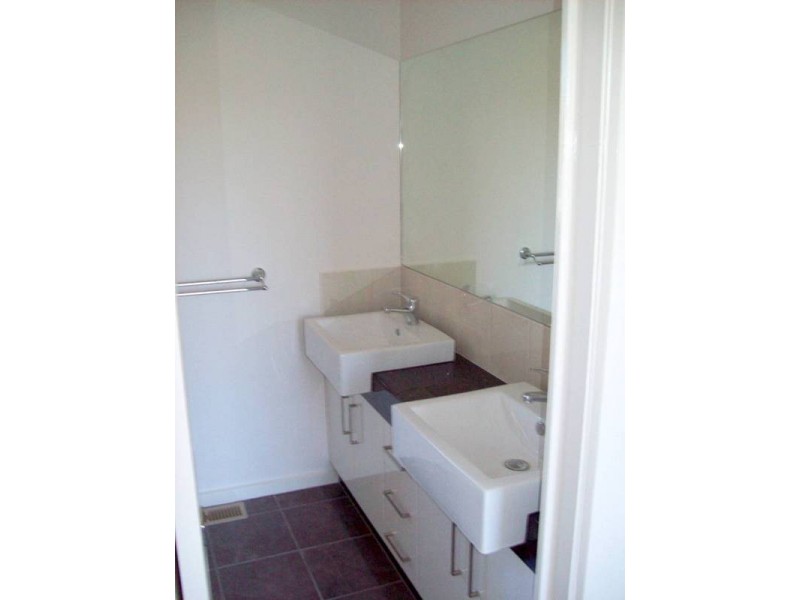 2/117 Buckley St, Noble Park VIC 3174