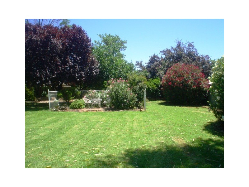 34 LOVETT AVENUE, Dubbo NSW 2830