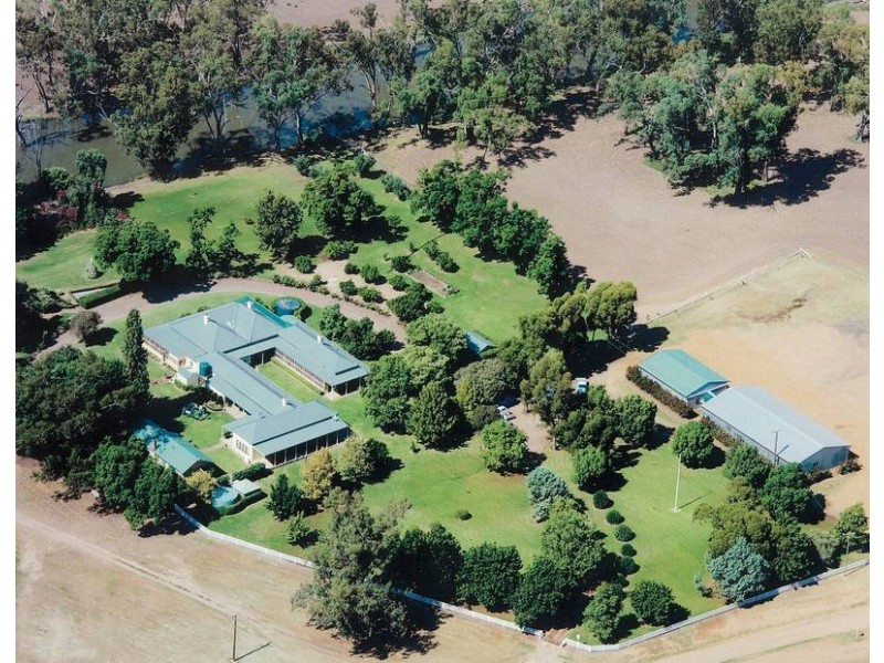 18km from Warren on Carinda Road, Warren NSW 2824