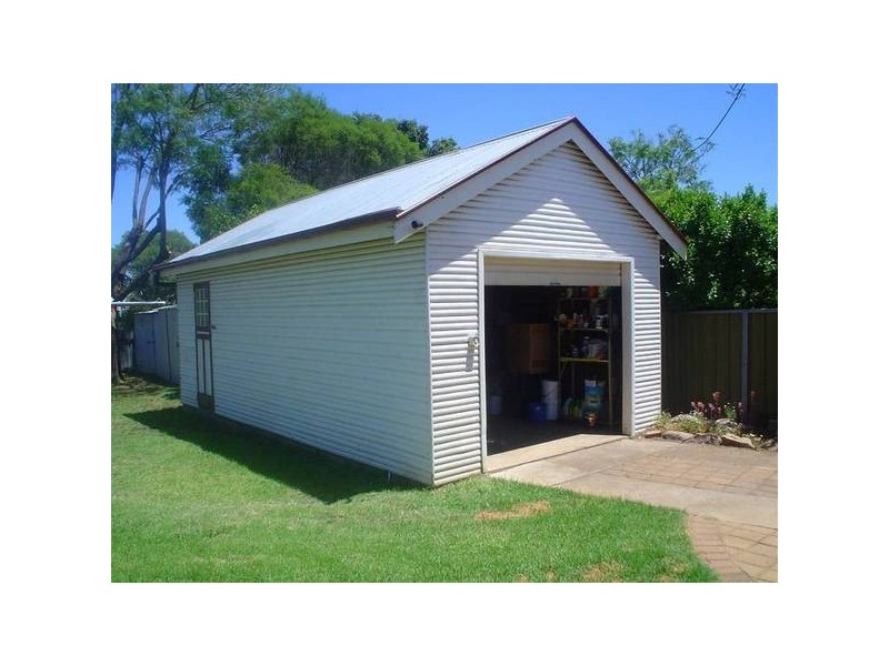 25 Crown Street, Dubbo NSW 2830