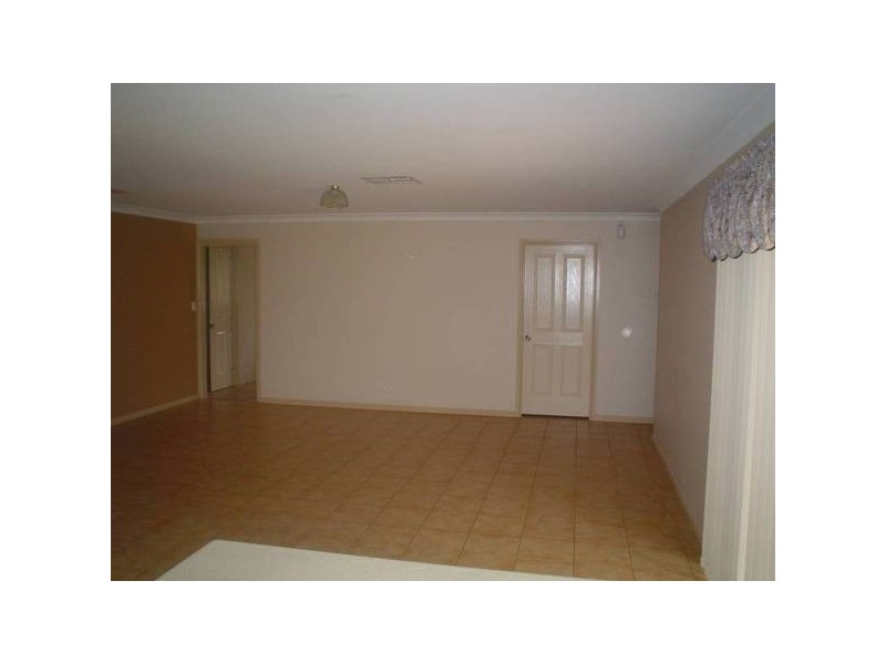 24 Castlereagh Avenue, Dubbo NSW 2830