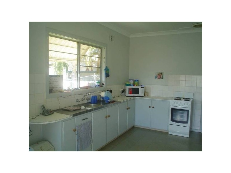 18 Wilkins Street, Dubbo NSW 2830