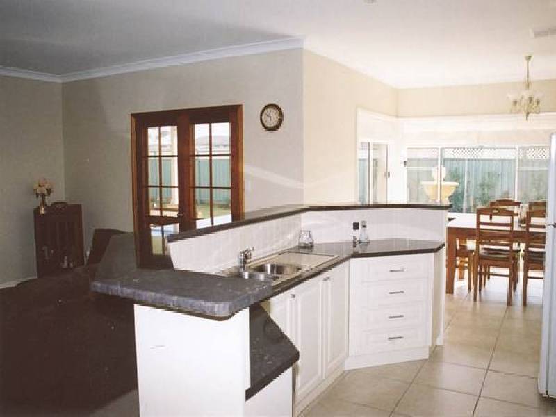 6 Arbory Close, Dubbo NSW 2830