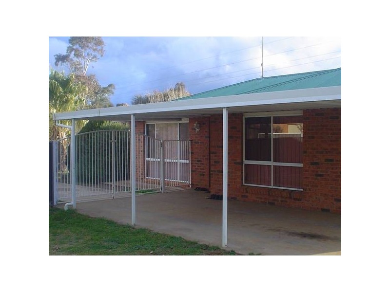 Barlow Court, Dubbo NSW 2830