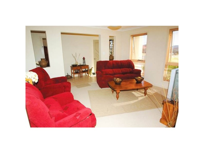 16 Hawkesbury Place, Dubbo NSW 2830