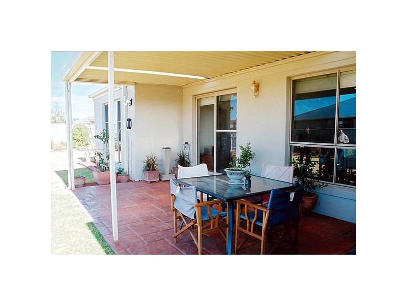 16 Hawkesbury Place, Dubbo NSW 2830