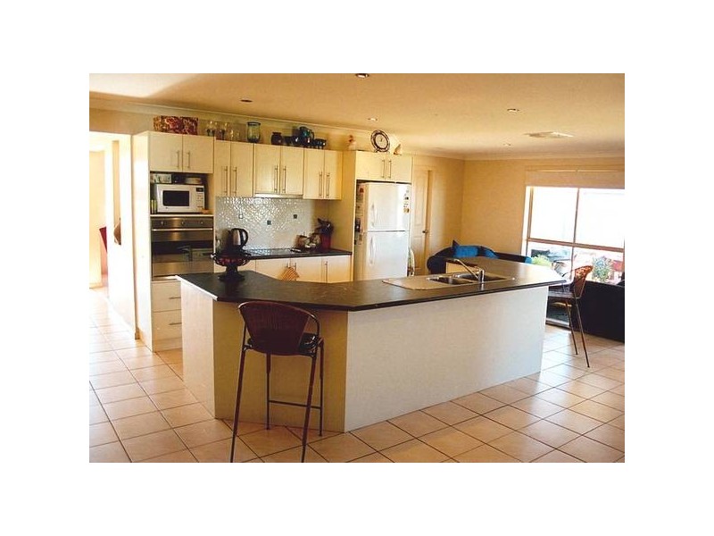 16 Hawkesbury Place, Dubbo NSW 2830
