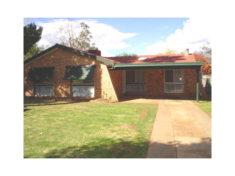 14 Springfield Way, Dubbo NSW 2830