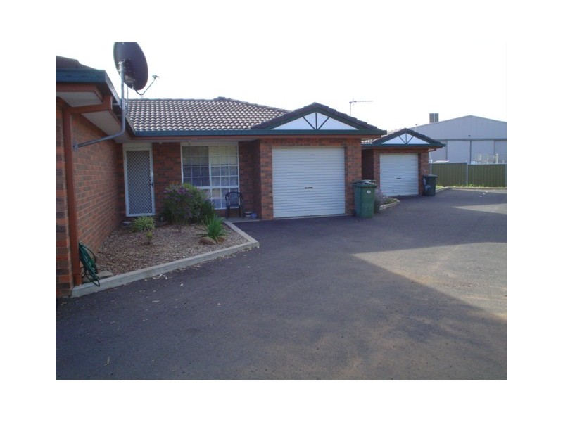 4/69 Baird Drive, Dubbo NSW 2830