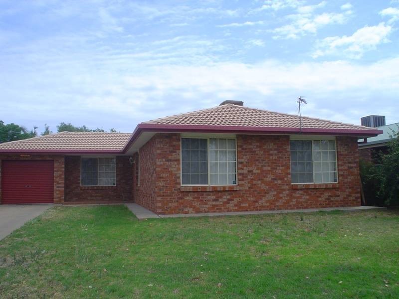 32 York Street, Dubbo NSW 2830