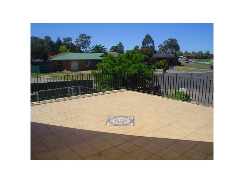 14B Boronia Place, Dubbo NSW 2830