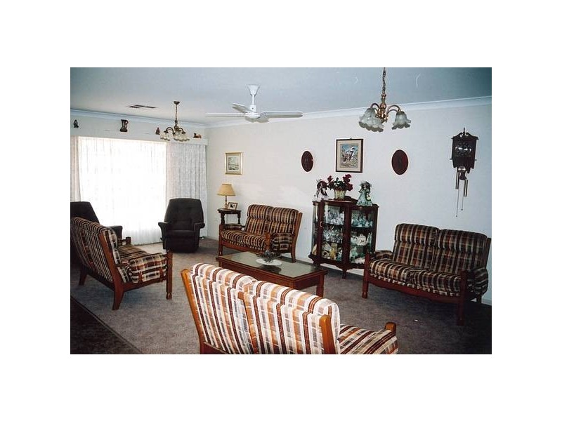 2 Peel Place, Dubbo NSW 2830