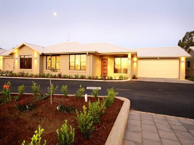 Diane Street, Dubbo NSW 2830