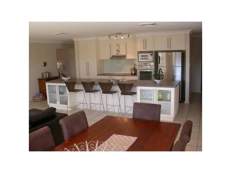 Handara Close, Dubbo NSW 2830