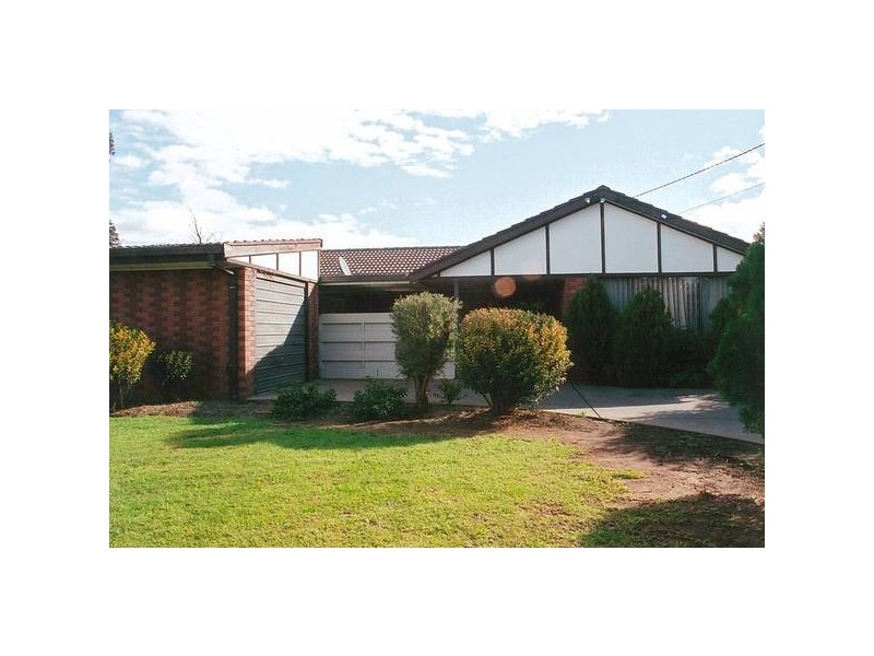 17 Howard Avenue, Dubbo NSW 2830
