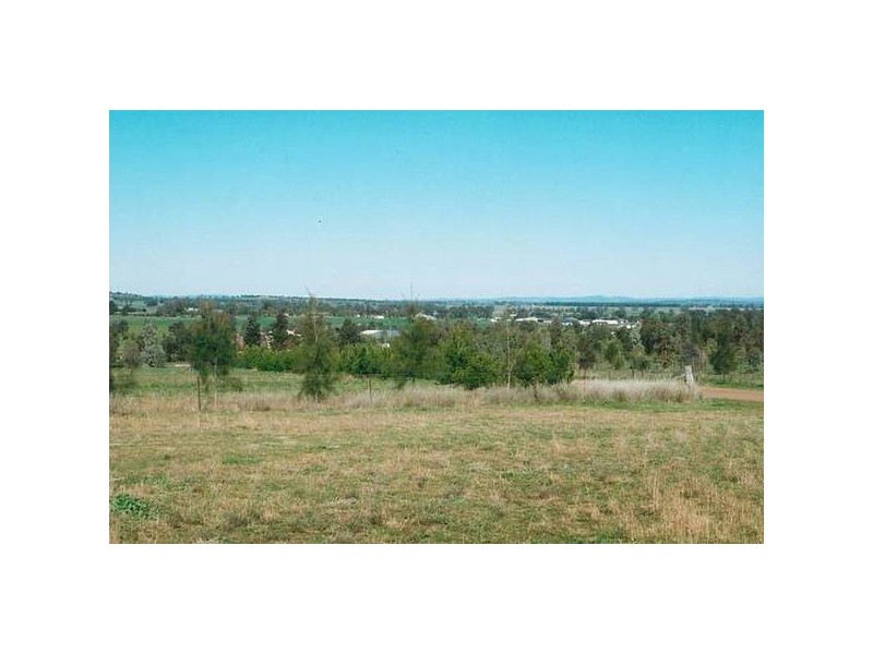 Debeaufort Drive, Dubbo NSW 2830