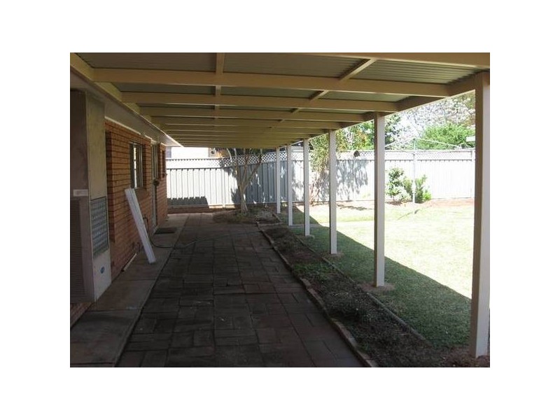 33 Corbett Avenue, Dubbo NSW 2830