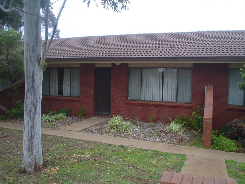 4/11 Lawson Street, Dubbo NSW 2830