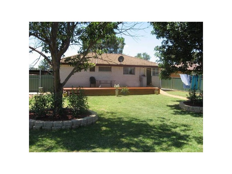 29 Oxley Circle, Dubbo NSW 2830