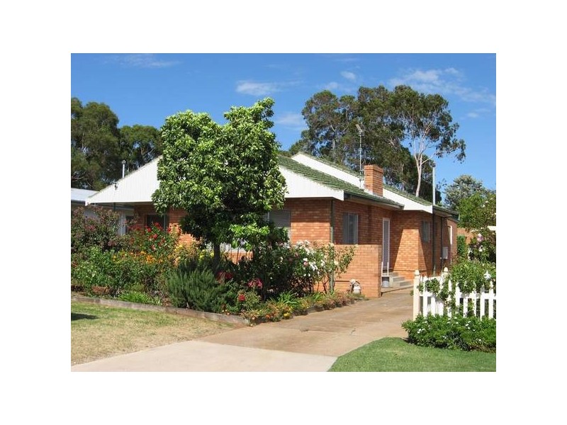 23 Caroline Street, Dubbo NSW 2830