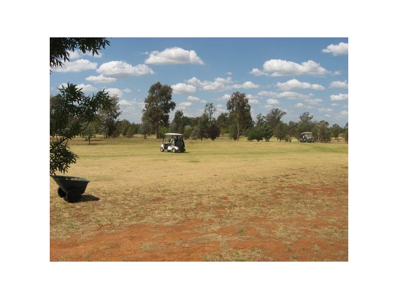 161 Lakeside Circuit, Dubbo NSW 2830