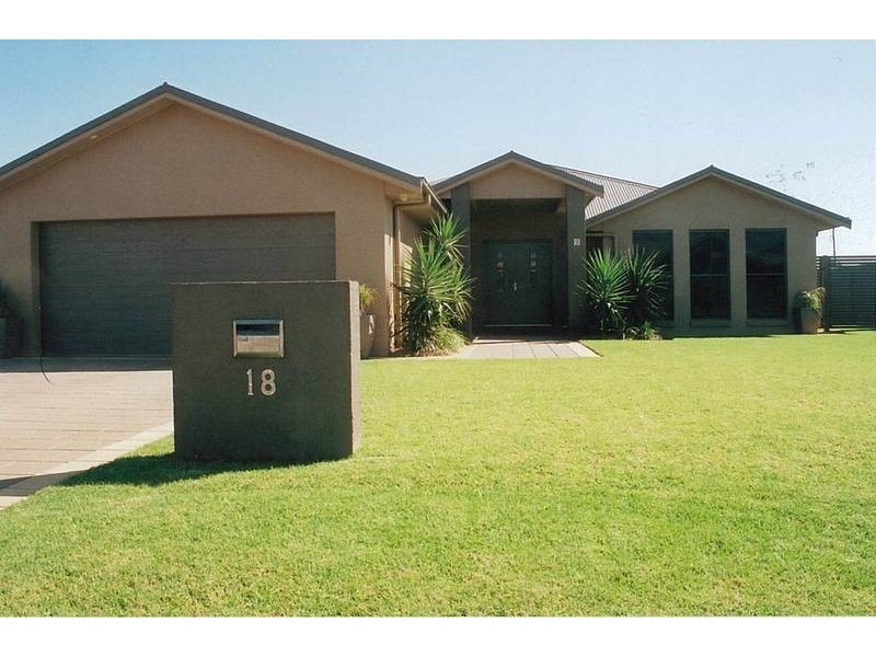 18 Peel Street, Dubbo NSW 2830