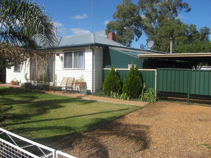 6 Gowrie Avenue, Dubbo NSW 2830