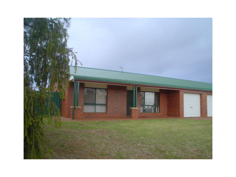 6 Boronia Place, Dubbo NSW 2830