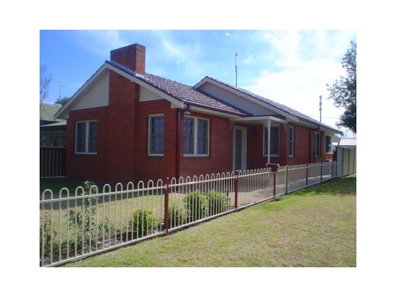 10 Arthur Street, Dubbo NSW 2830